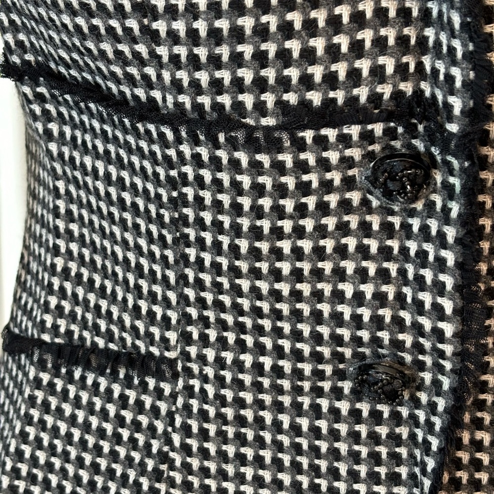 Tahari Black & White Jacket Size 6 - Picture 8 of 9